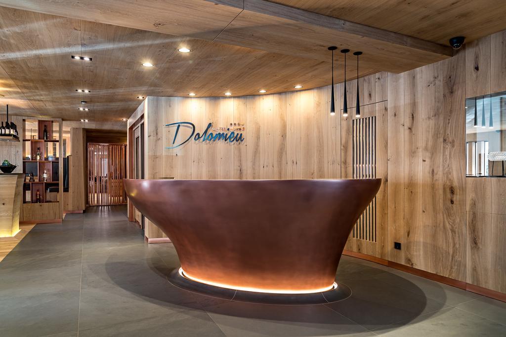 Hotel Garni Dolomieu Selva di Val Gardena Exteriör bild